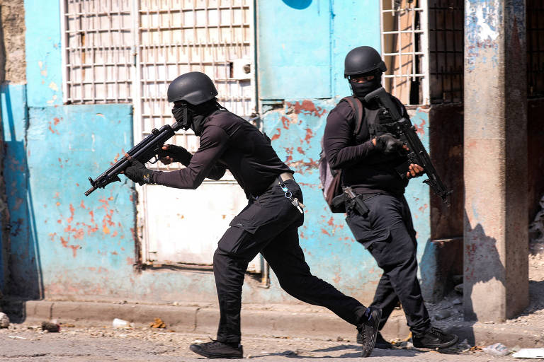 Polícia do Haiti faz operação em reduto de Barbecue, principal líder de gangues