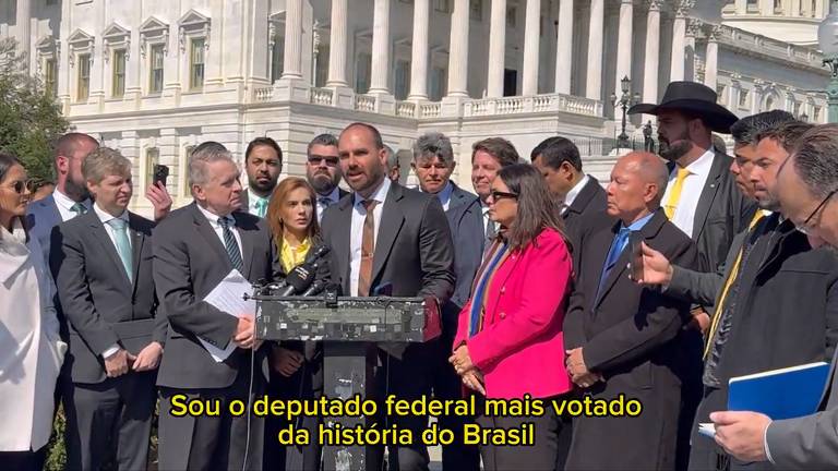 Poucos dias depois, em coletiva de imprensa em frente ao Capitólio americano, ele chamou o STF de "tribunal de exceção" e disse que o Brasil não é uma democracia. Sobre seu pai, Jair Bolsonaro, afirmou: "é perseguido e caluniado de todas as formas"