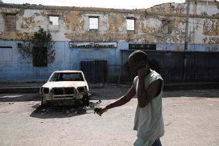 Haiti's National Penitentiary on fire, in Port-au-Prince