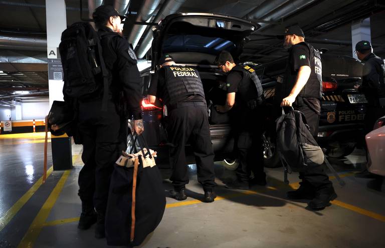 Operação Tempus Veritatis e perda de passaporte: grande operação da Polícia Federal retira o passaporte de Bolsonaro e faz buscas e apreensões contra ex-ministros e ex-comandantes das Forças Armadas sob o ex-presidente