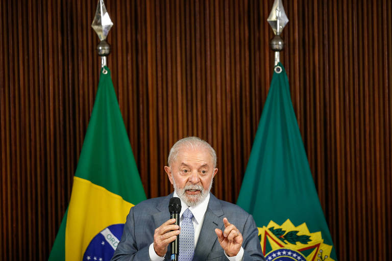 O presidente Lula em reunião ministerial no Palácio do Planalto 