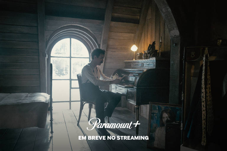 Cena da primeira temporada da série Um Cavalheiro em Moscou