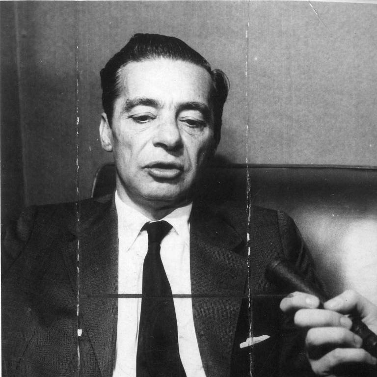 Auro de Moura Andrade: então presidente do Senado e do Congresso Nacional no momento do golpe; foi ele que declarou a Presidência da República vaga em 2 de abril por suposta saída não autorizada de Jango do território nacional