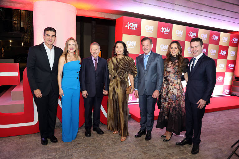 Políticos e empresários se reúnem em festa de quatro anos da CNN Brasil 