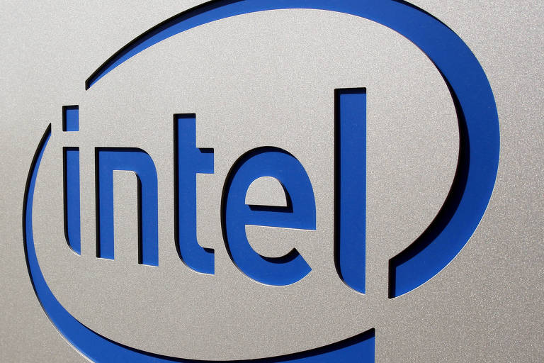 China bloqueia uso de chips da Intel e AMD em computadores do governo