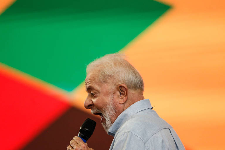Lula participa de cerimônia de lançamento de plano para jovens negros, em Ceilândia (DF)