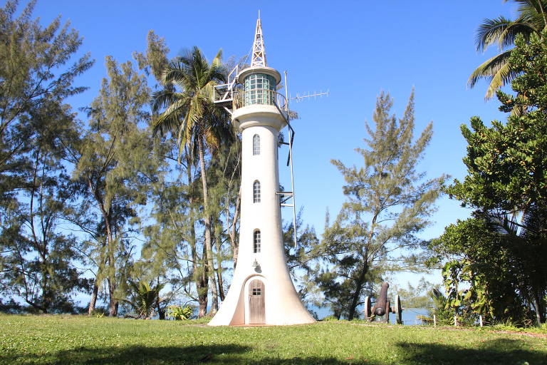 São 36 mil m2 de paisagem preservada, com viveiro de mudas nativas da mata atlântica e projetos de pesquisa da fauna e da flora do local