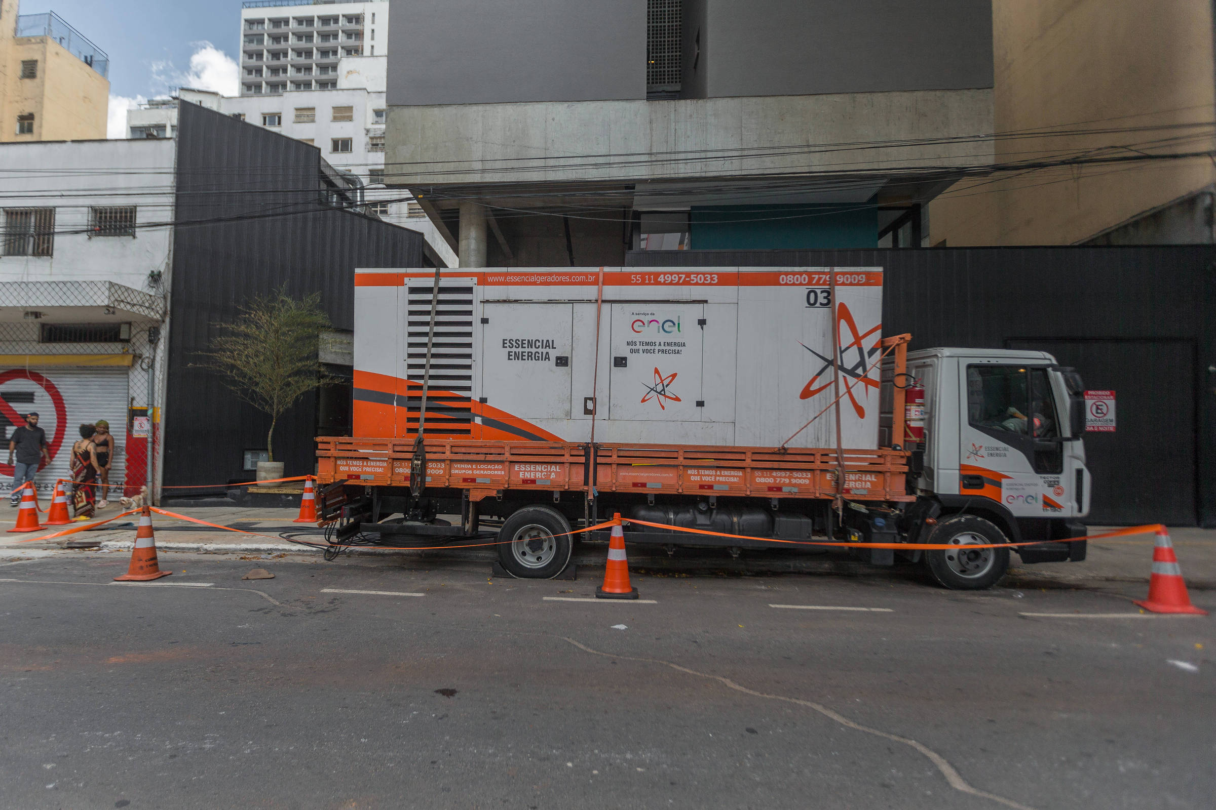 Enel não tem previsão para normalizar rede elétrica no centro de SP
