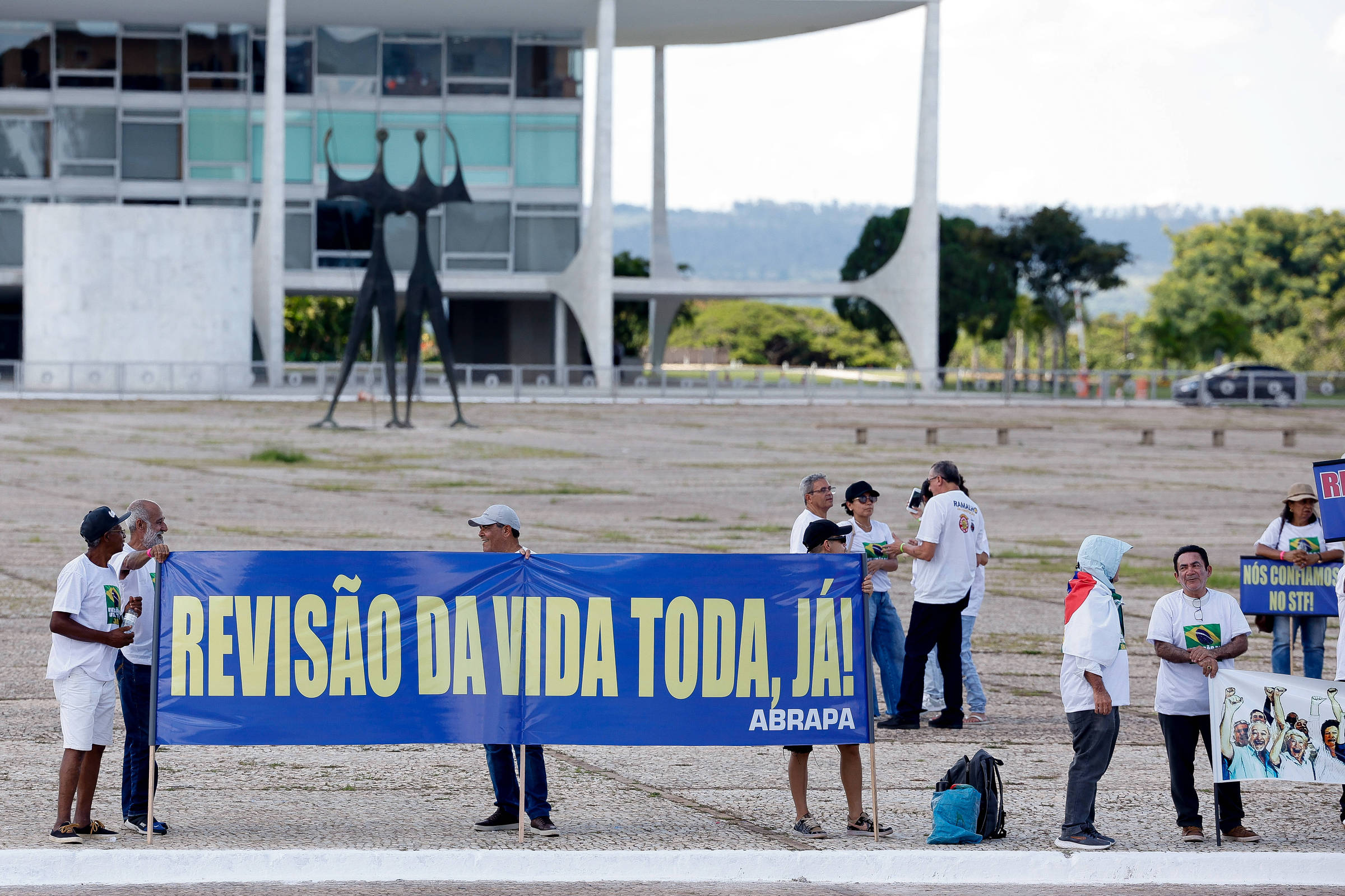 Veja as principais decisões do STF para aposentados do INSS e trabalhadores, e as pendências para 2025