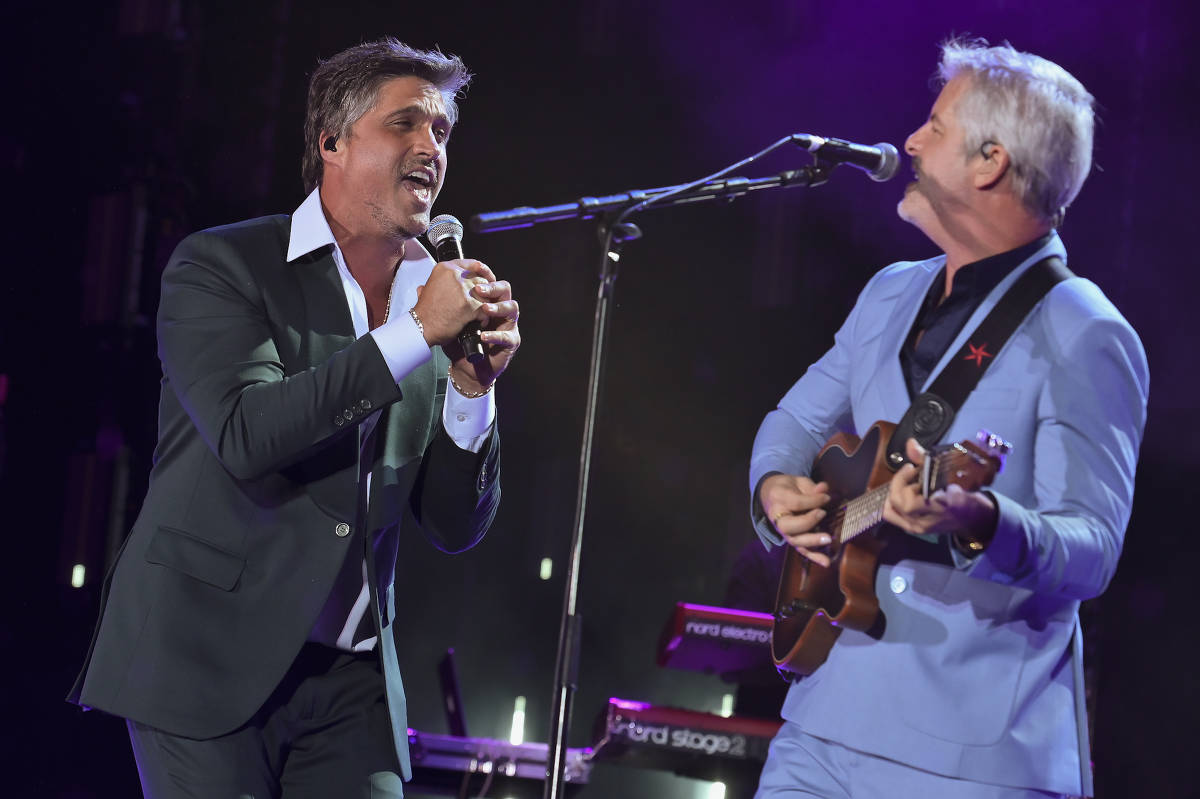 Victor e Leo ganham R$ 750 mil por show e causam protestos em cidade da Bahia