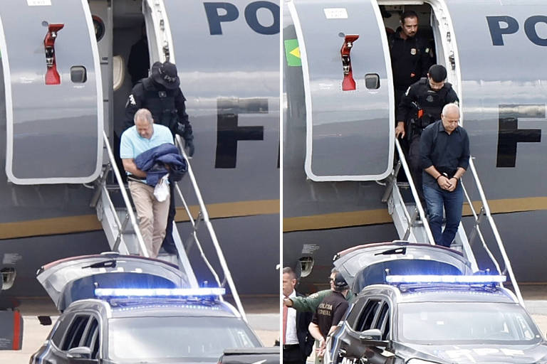 Acusados de mandar matar Marielle Franco, os irmãos Chiquinho Brazão (de azul) e Domingos Brazão (de preto) chegam presos no avião da Polícia Federal, em Brasília