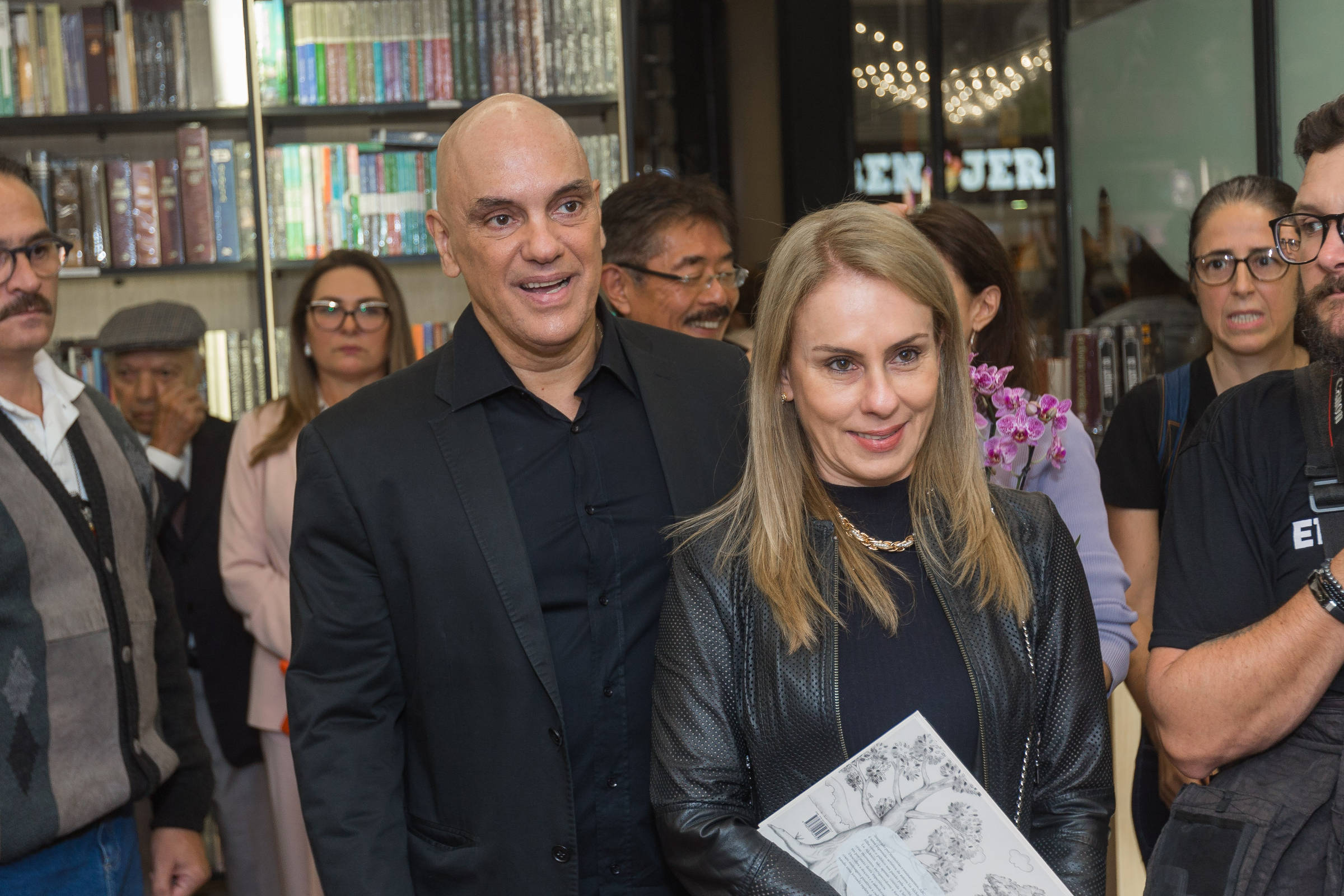Bolsonaristas esperam sanção de Trump a mulher de Moraes - 05/08/2025 -  Poder - Folha