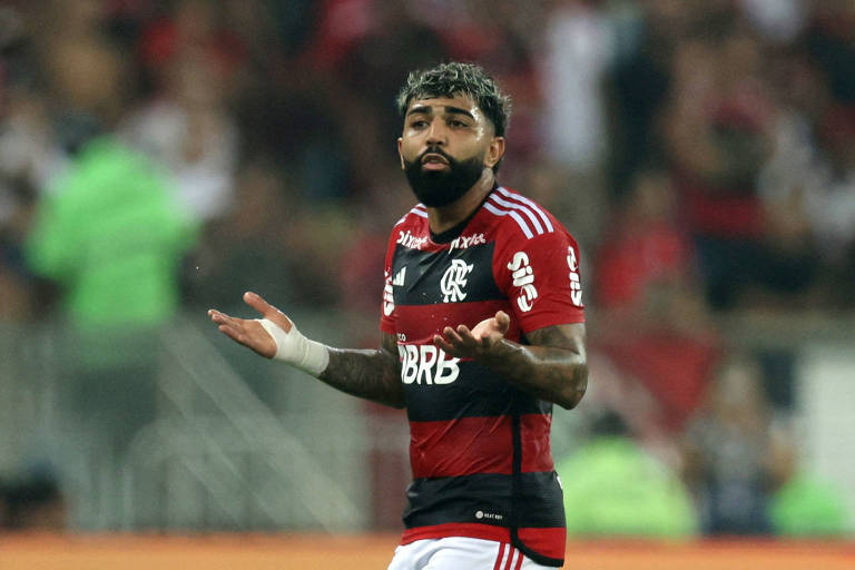 Gabigol durante partida entre Flamengo e Fluminense pelo Campeonato Brasileiro no Maracanã 