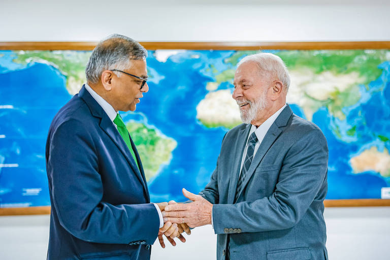 Lula recebe presidente do conselho da indiana Tata Sons