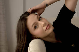 The actress and producer Melissa Benoist, who is starring in ÒThe Girls on the Bus,Ó an adaptation of the former New York Times reporter Amy ChozickÕs nonfiction book ÒChasing Hillary,Ó in Los Angeles on Feb. 29, 2024. (Amy Harrity/The New York Times)