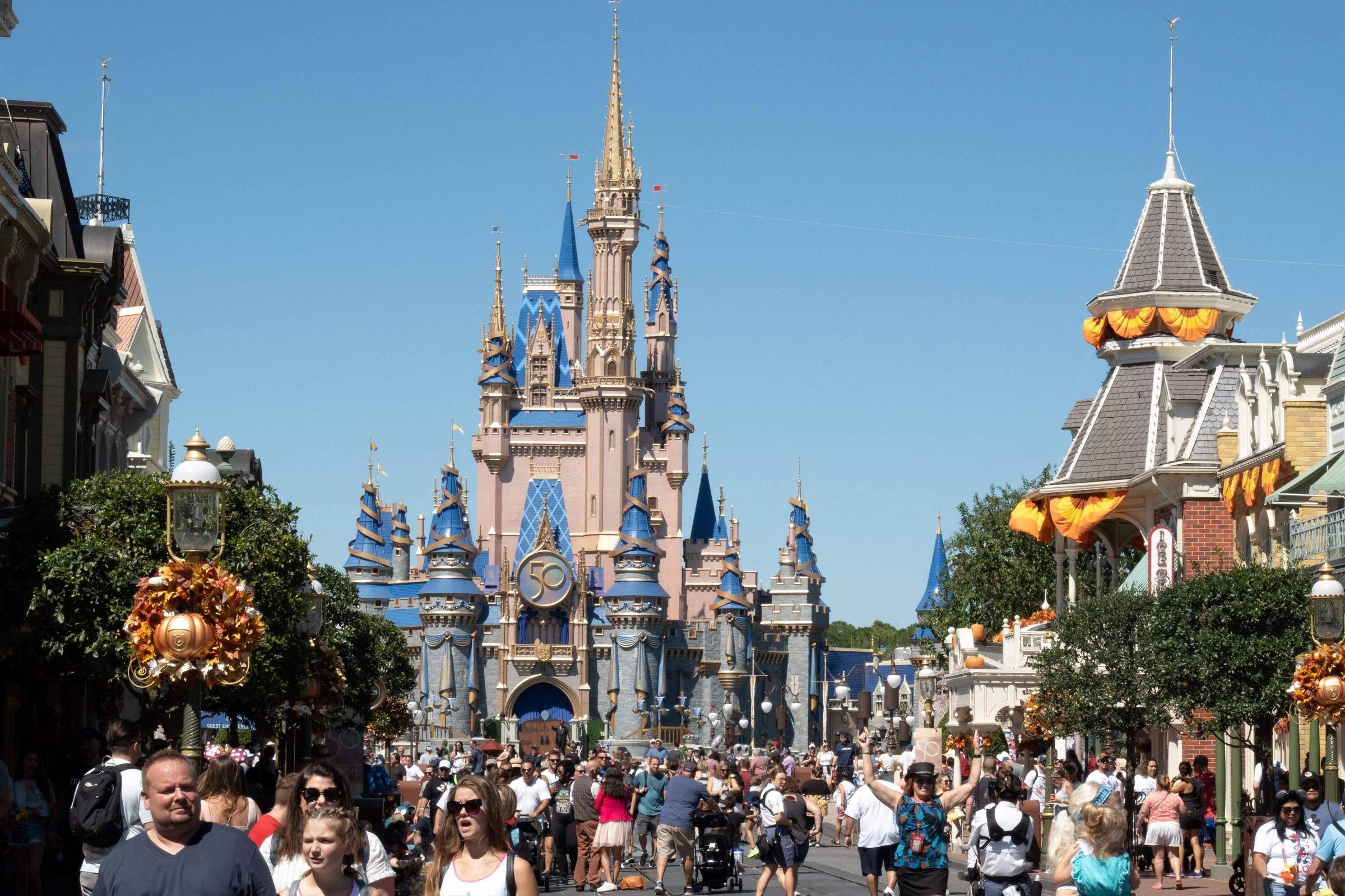 Disney and Florida governor end tax dispute – 03/27/2024 – Tourism
