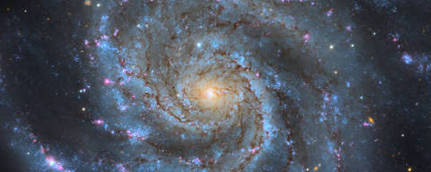 Supernova SN 2023ixf, um ponto brilhante antes não observado na famosa Galáxia do Cata-Vento 