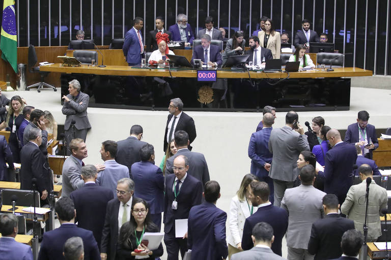Frente Pelo Livre Mercado defende reformas para Brasil crescer 3,5% em 2024
