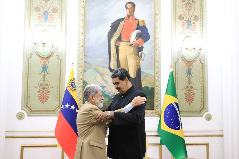 Em um dos encontros para negociação, o assessor-chefe especial para assuntos internacionais da Presidência da República, Celso Amorim, viajou ao país no Caribe para ser testemunha da assinatura do acordo