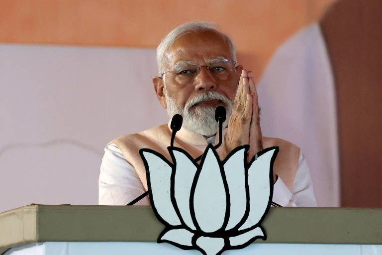 Primeiro-ministro da Índia, Narendra Modi, em discurso durante comício de campanha eleitoral em Meerut, na Índia
