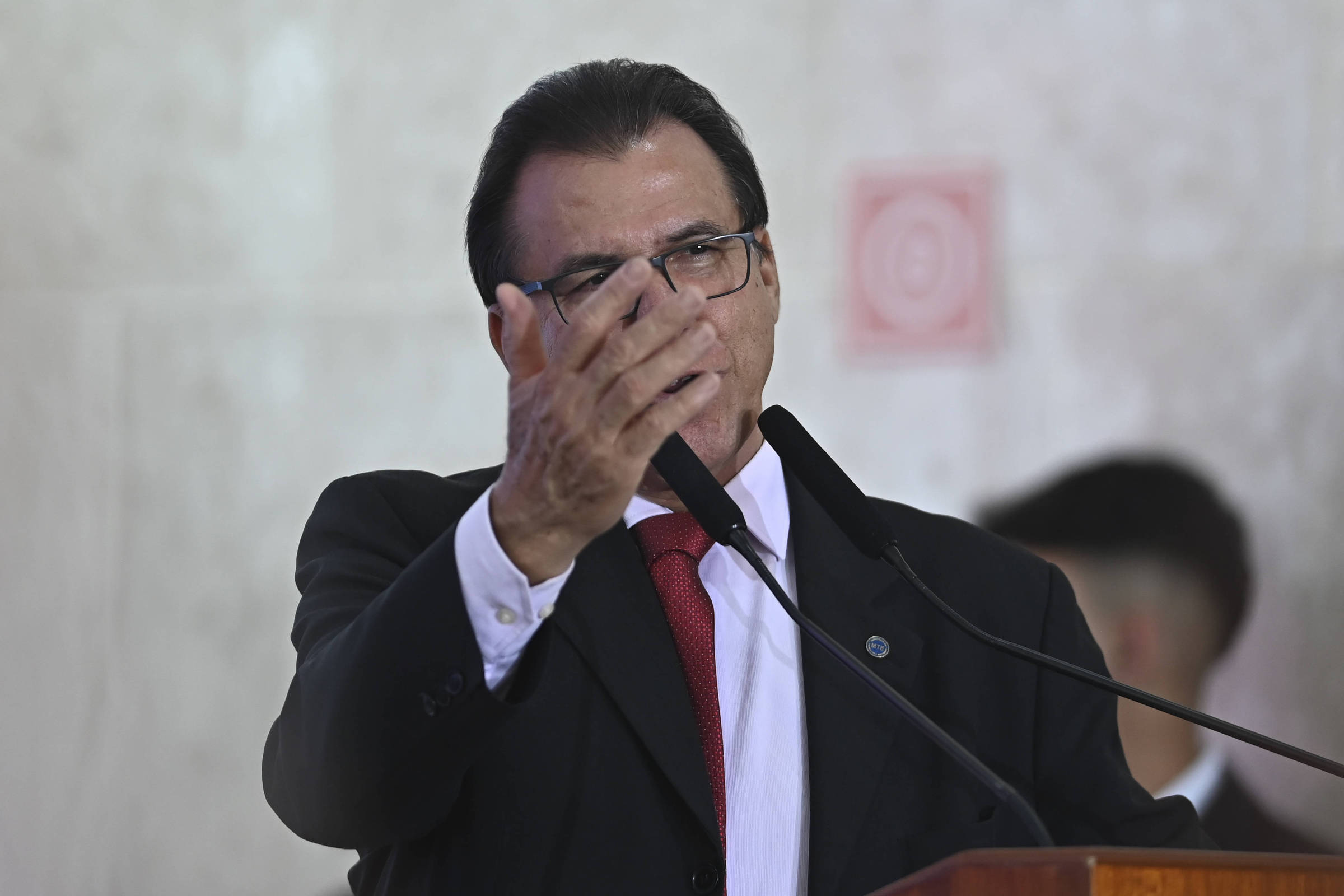 Por que a melhora do mercado de trabalho renovou a pressão sobre o BC?