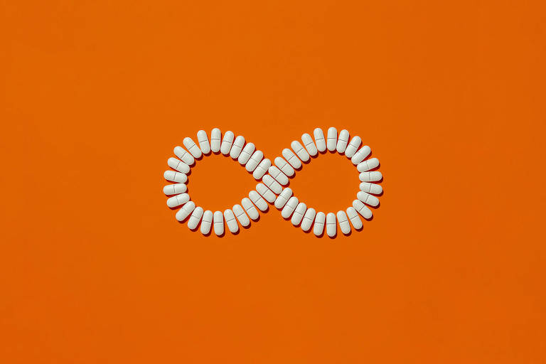 símbolo do infinito feito de pílulas