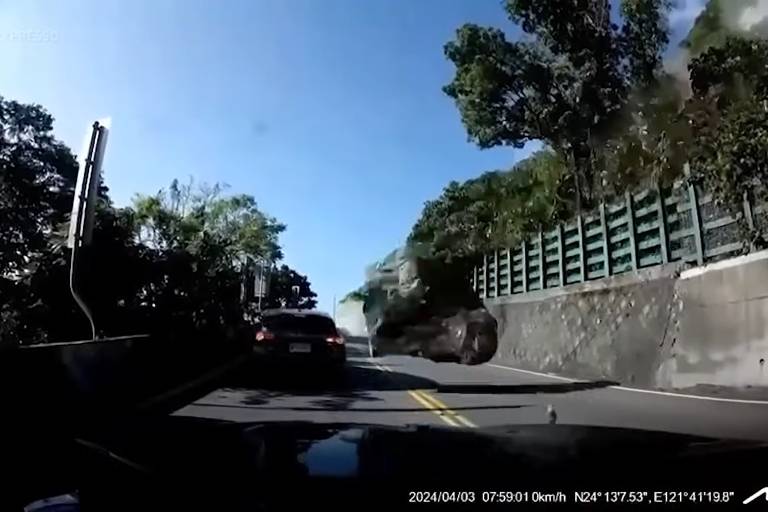 Pedra gigante esmaga carro durante terremoto em Taiwan; veja vídeo
