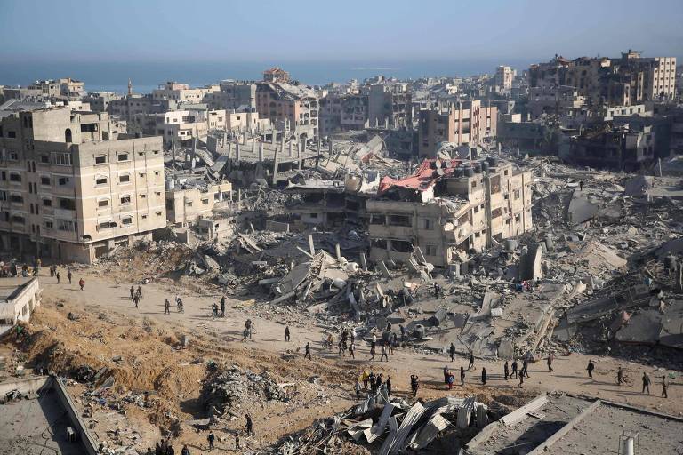 Seis meses depois do início da guerra, grande parte de Gaza está em ruínas