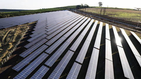 Campinas, SP, BRASIL, 17-08-2023: Fabrica BYD de painéis solares: Vista de módulos fotovoltaicos (painéis de energia solar)  da BYD em área rural de Campinas (Foto: Eduardo Knapp/Folhapress)