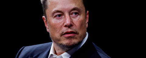 FILE PHOTO: Elon Musk, chief executive of Tesla, as he attends the Viva Technology conference dedicated to innovation and startups at the Porte de Versailles exhibition centre in Paris, France, June 16, 2023. REUTERS/Gonzalo Fuentes/File Photo ORG XMIT: FW1