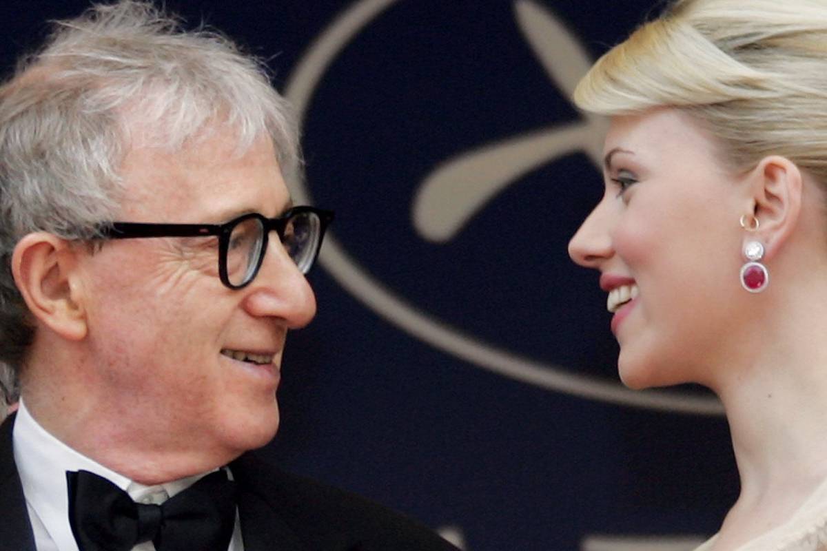 Scarlett Johansson reitera apoio a Woody Allen em acusações de abuso sexual