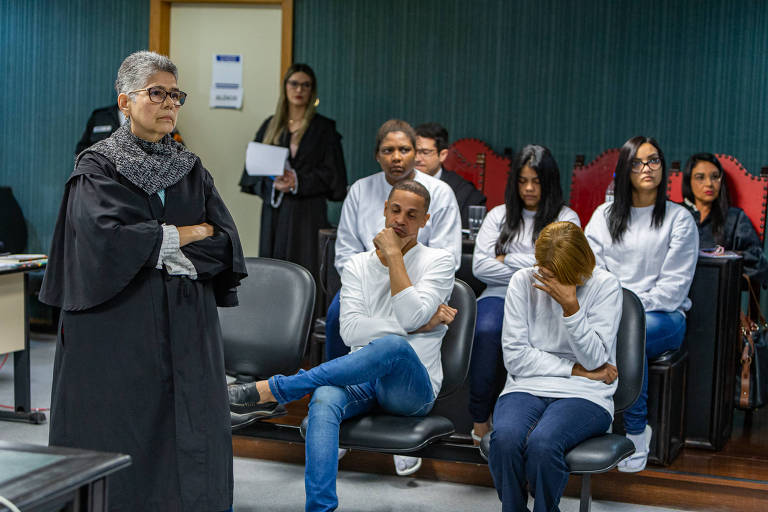 Filhos e neta de Flordelis absolvidos por morte de pastor terão novo julgamento, diz Justiça do RJ