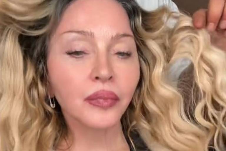Madonna publica vídeo ao som de Luiz Gonzaga enquanto arruma o cabelo