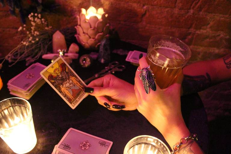 Conheça bares e museus místicos em São Paulo, com tarô, wicca e astrologia