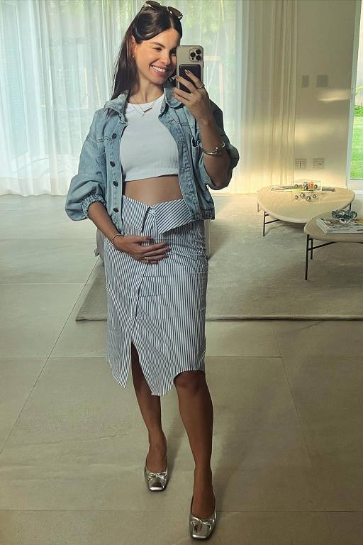 A atriz Sthefany Brito, de 36 anos, está grávida do seu segundo filho com Igor Raschkovsky, ela ja é mãe de Antônio Enrico, está à espera de mais um menino