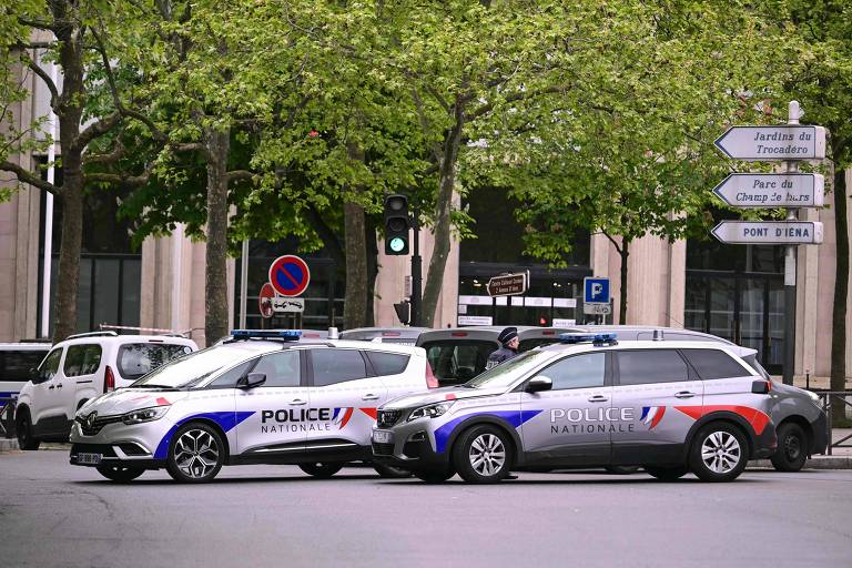 Polícia isola consulado do Irã em Paris após prisão de homem com suposta bomba; veja vídeo