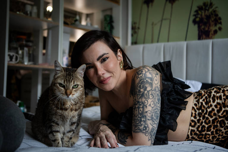 Raphaella Avena, 41, há 11 anos não tem relacionamento sério com ninguém