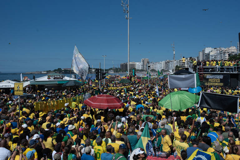 Veja público em atos de Bolsonaro em Copacabana e na avenida Paulista