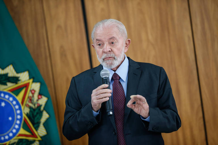 Lula defende manter relator da PEC da reforma tributária na regulamentação do projeto