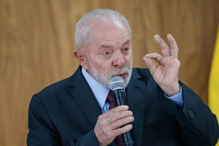 Lula fala em aumento para servidores, mas diz que 'nem sempre é tudo o que pedem'