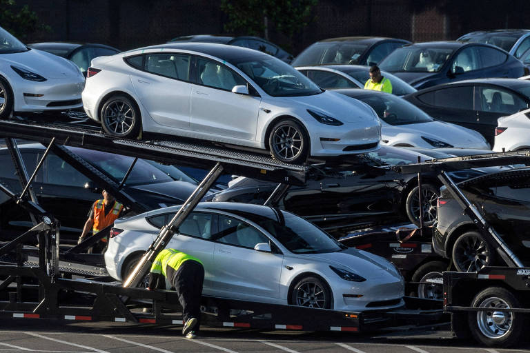 Lucro da Tesla cai 55% no 1º trimestre com queda nas vendas de carros elétricos