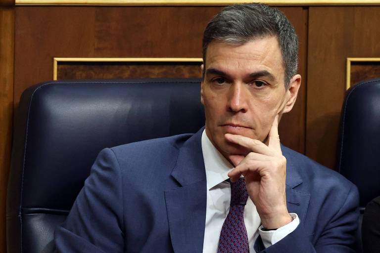 Premiê da Espanha sugere deixar cargo em meio a investigação contra esposa