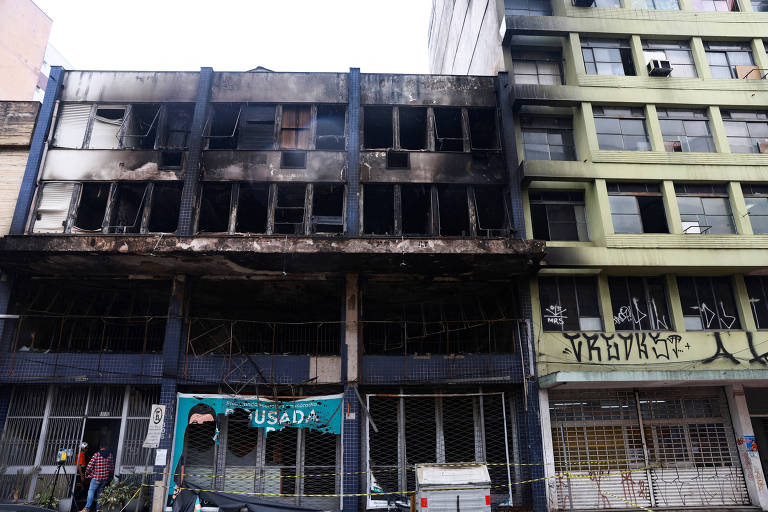 Sexta vítima de incêndio em pousada de Porto Alegre é identificada