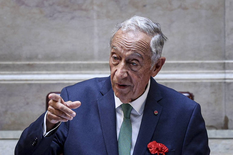 Reparação da escravidão não pode ficar debaixo do tapete, diz presidente de Portugal