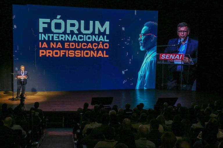 Ricardo Terra, diretor regional do Senai-SP, durante abertura do Fórum Internacional IA na Educação Profissional 