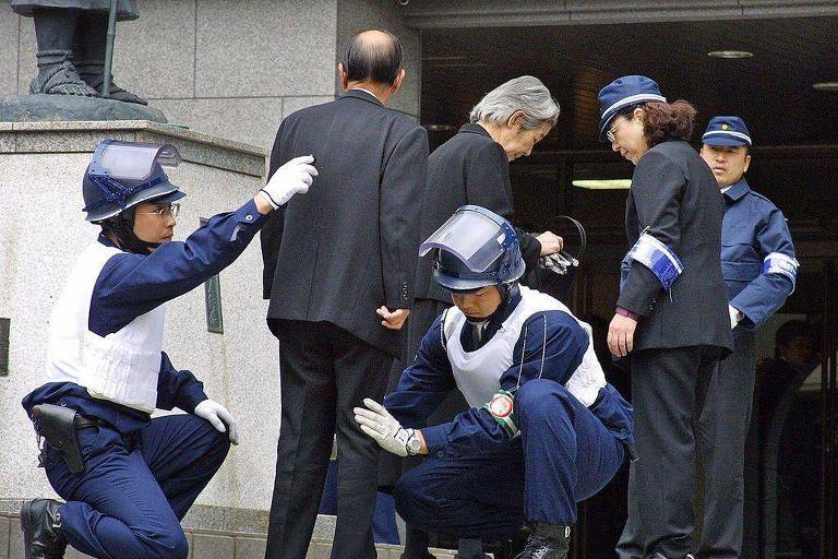 Polícia japonesa revista yakuza