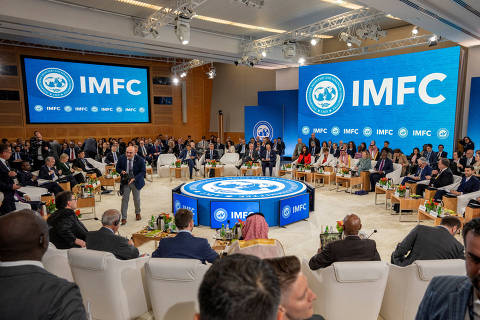 Finance ministers prepare for the International Monetary and Financial Committee (IMFC) plenary session at the IMF and World Bank's 2024 annual Spring Meetings in Washington, U.S., April 19, 2024. REUTERS/Ken Cedeno ORG XMIT: ppp-cedeno-01