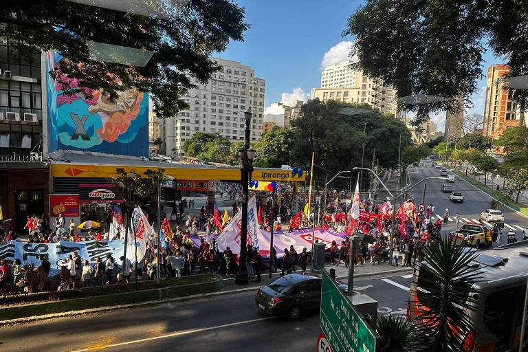 Protesto contra privatização da Sabesp, no centro de São Paulo 