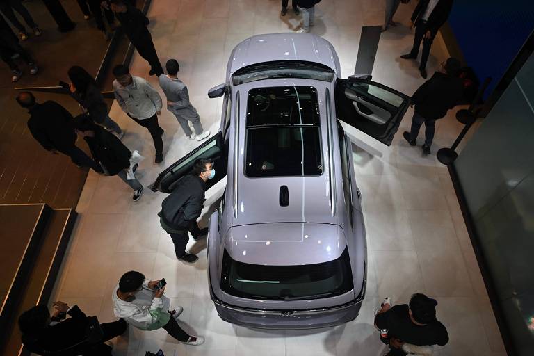 Vendas fracas acendem alerta na Volkswagen, Mercedes e Stellantis