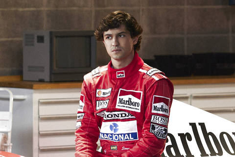 Ator Gabriel Leone como Ayrton Senna em projeto da Netflix